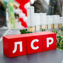 Губернатор Петербурга Александр Беглов провёл встречу с гендиректором Группы ЛСР Андреем Молчановым.